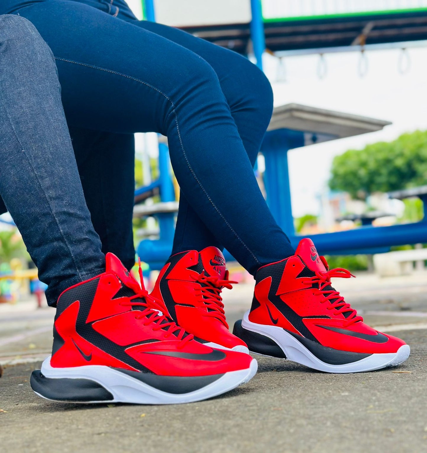 BOTA NIKE